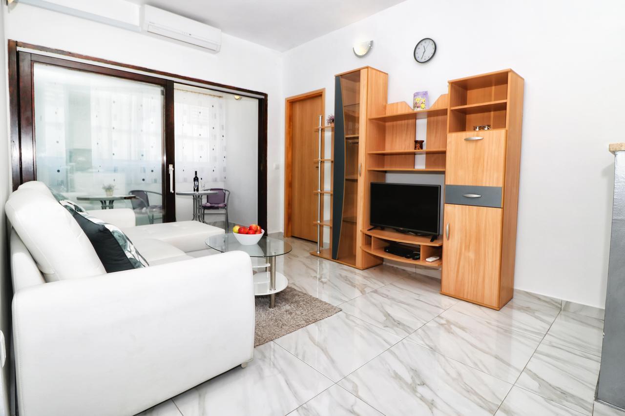 Apartments Amalia Rovinj Buitenkant foto
